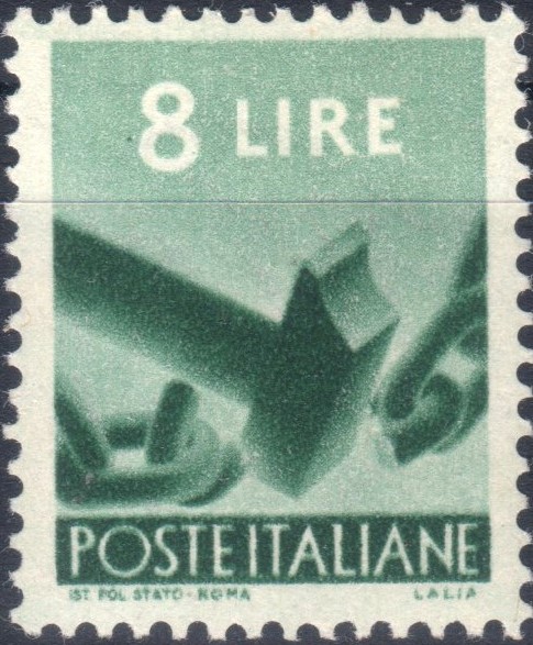 1945 8 £. Democratica
