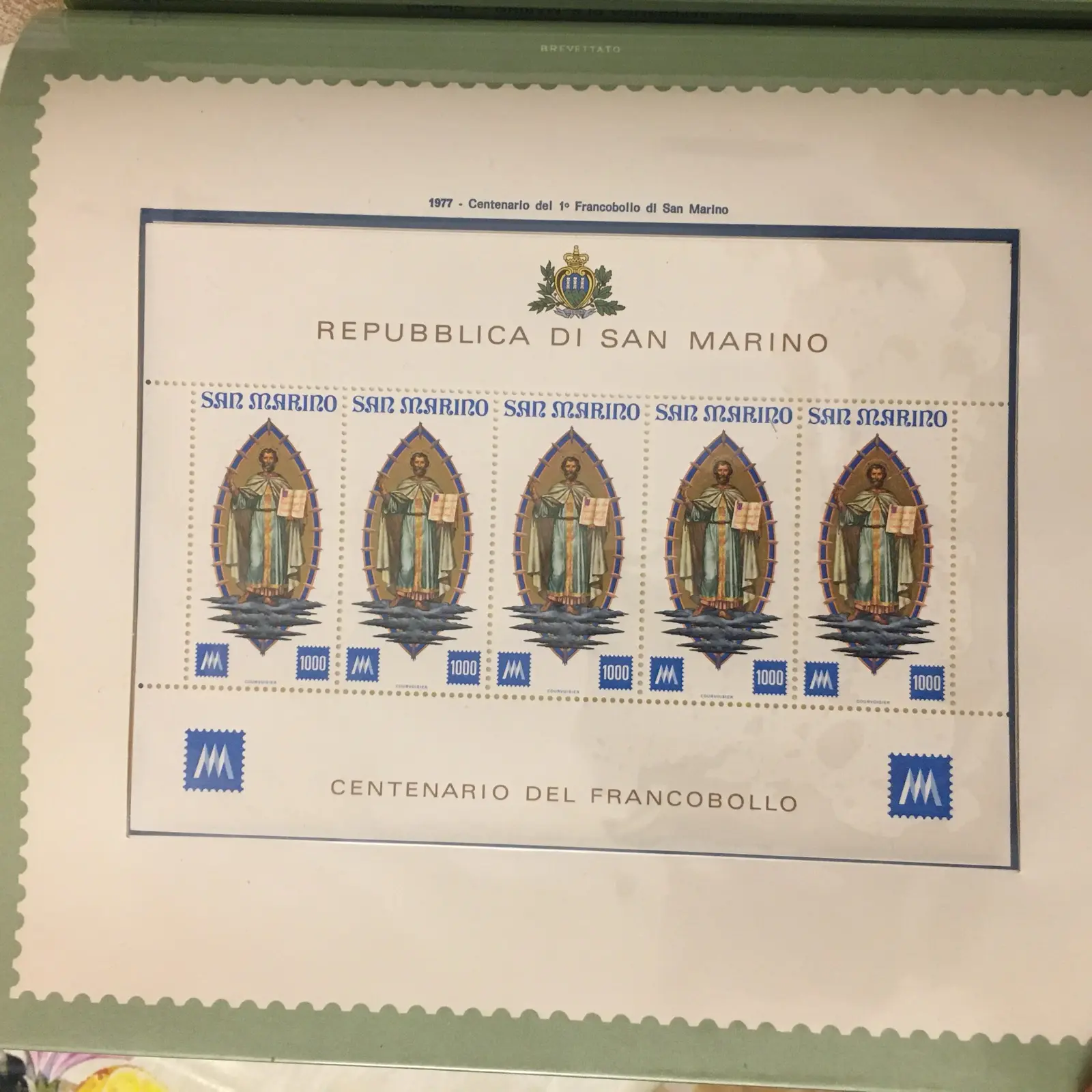 San Marino &mdash; collezione di francobolli nuovi in album